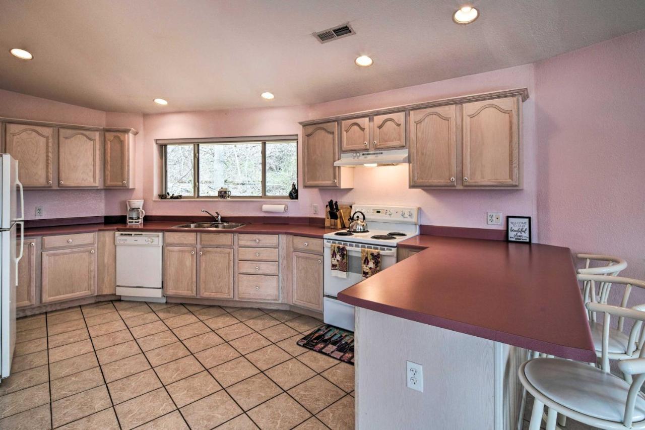 Charming Burnsville Apt With Mountain Views And Deck! المظهر الخارجي الصورة