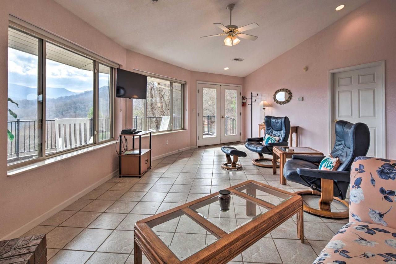 Charming Burnsville Apt With Mountain Views And Deck! المظهر الخارجي الصورة