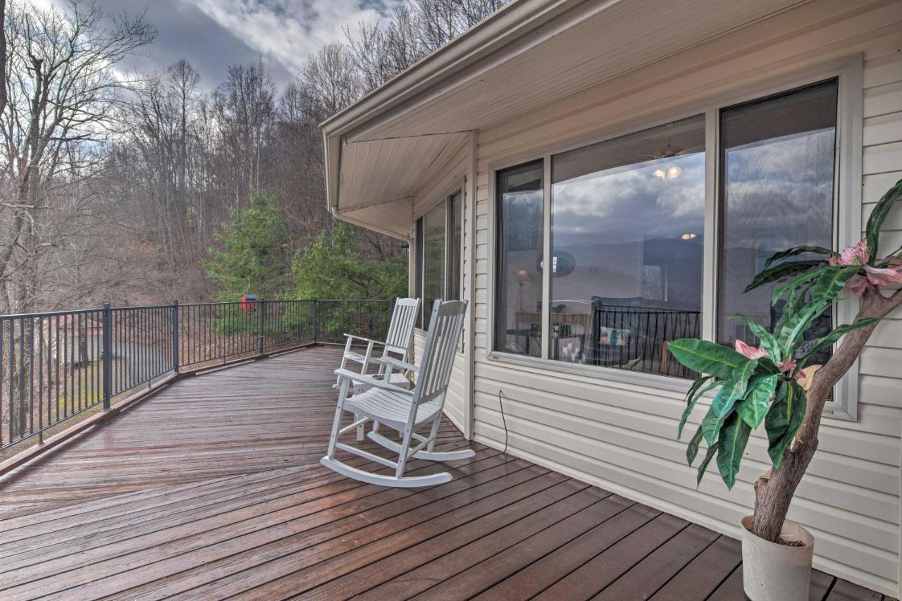 Charming Burnsville Apt With Mountain Views And Deck! المظهر الخارجي الصورة