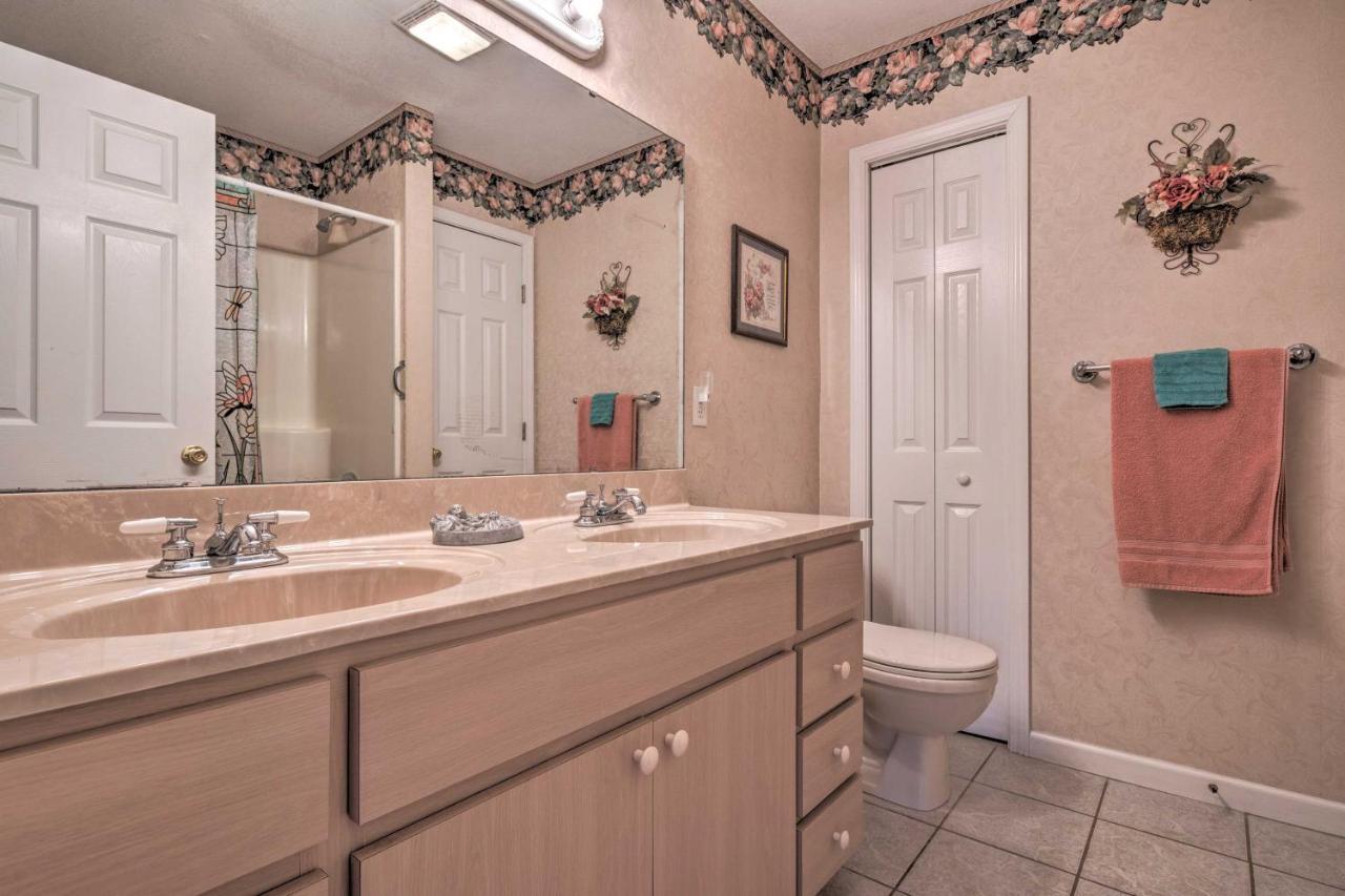 Charming Burnsville Apt With Mountain Views And Deck! المظهر الخارجي الصورة